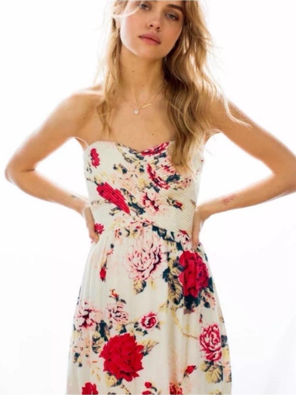 Kimchi Blue Strapless Floral Dress in Ivory and Red